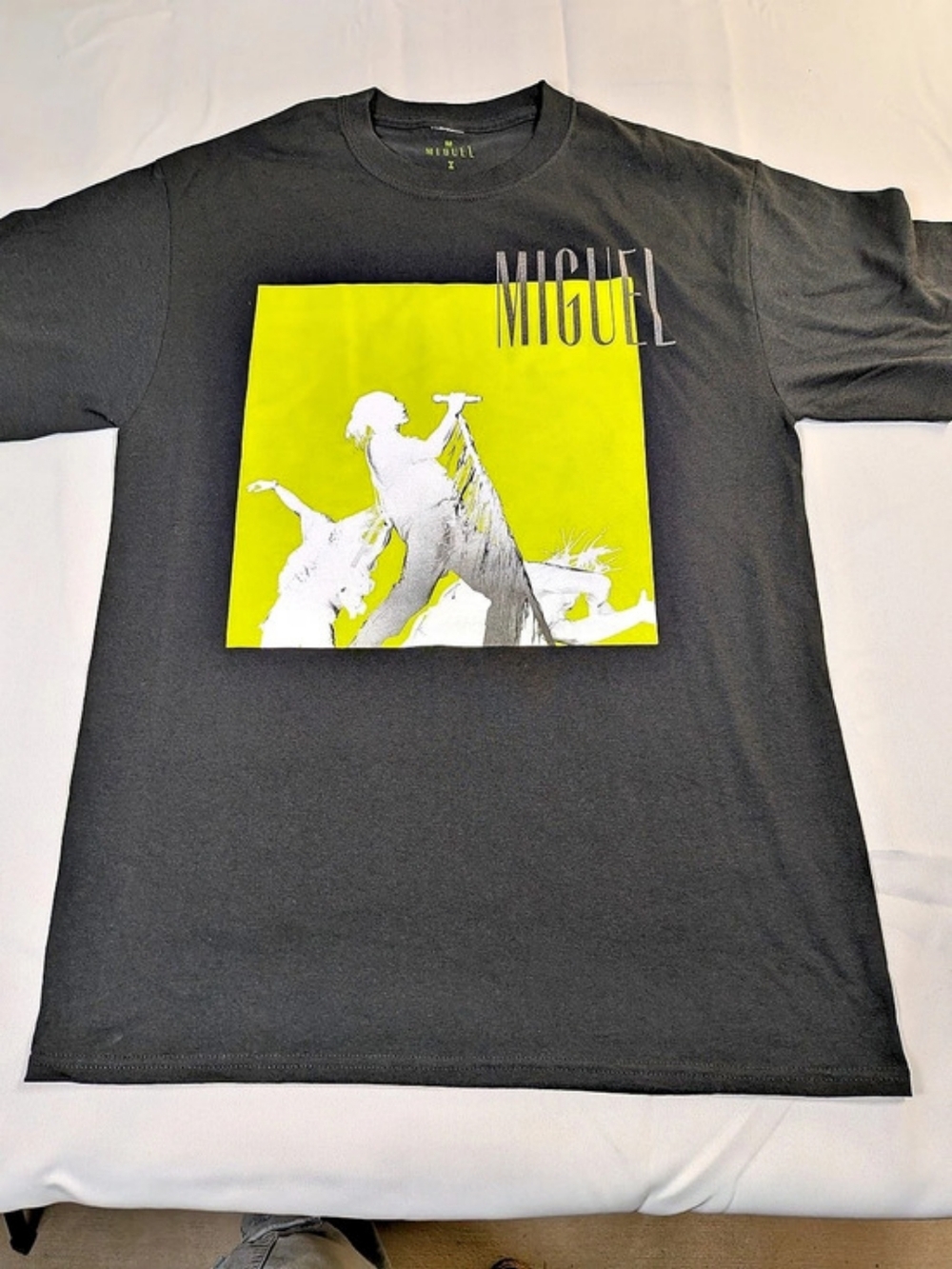 Miguel The Ascension Tour 2018 T-Shirt Black & Yellow Medium